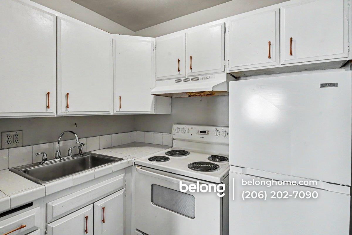 9454 17th Ave Sw #205 - Photo 2 of 11