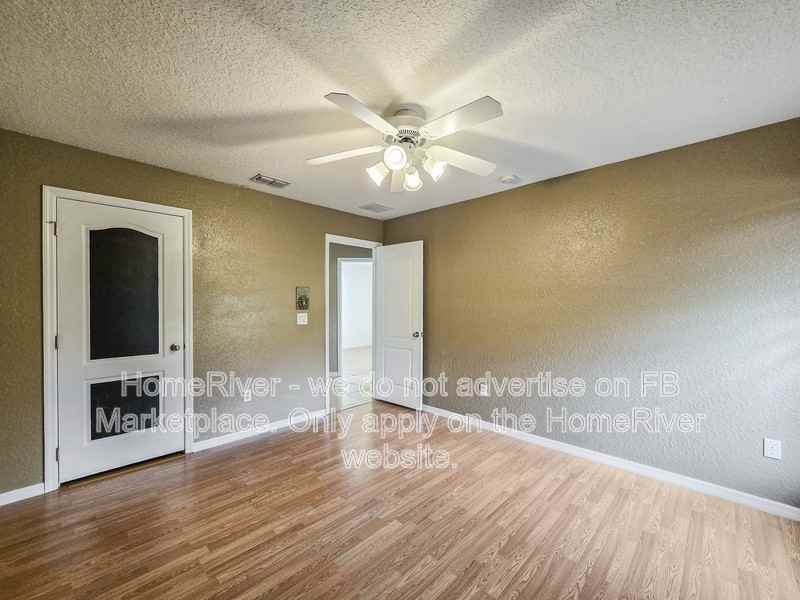 705 Lake Diamond Ave - Photo 3 of 24