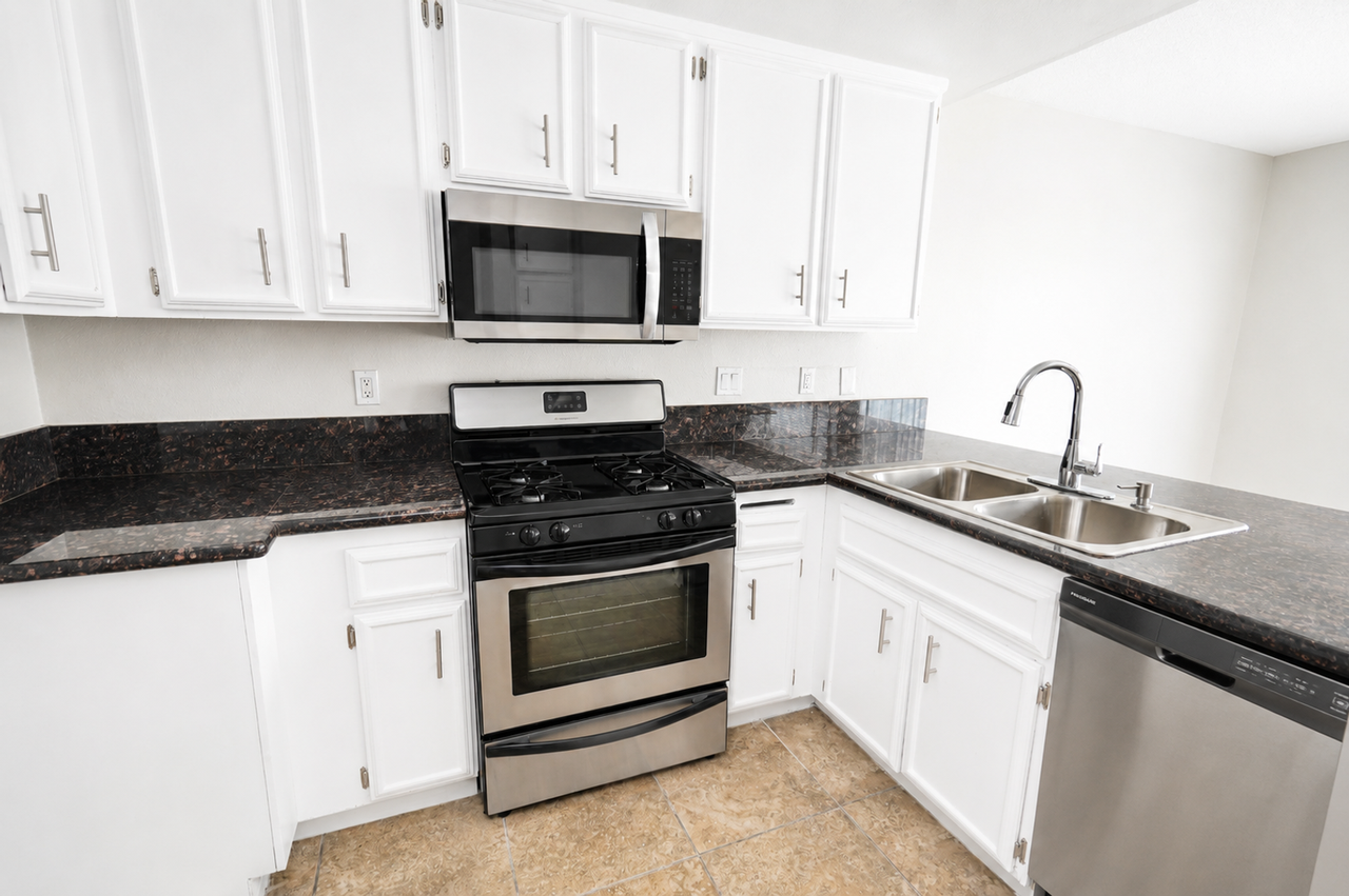 Cypress Park Townhomes - Photo 3 of 35