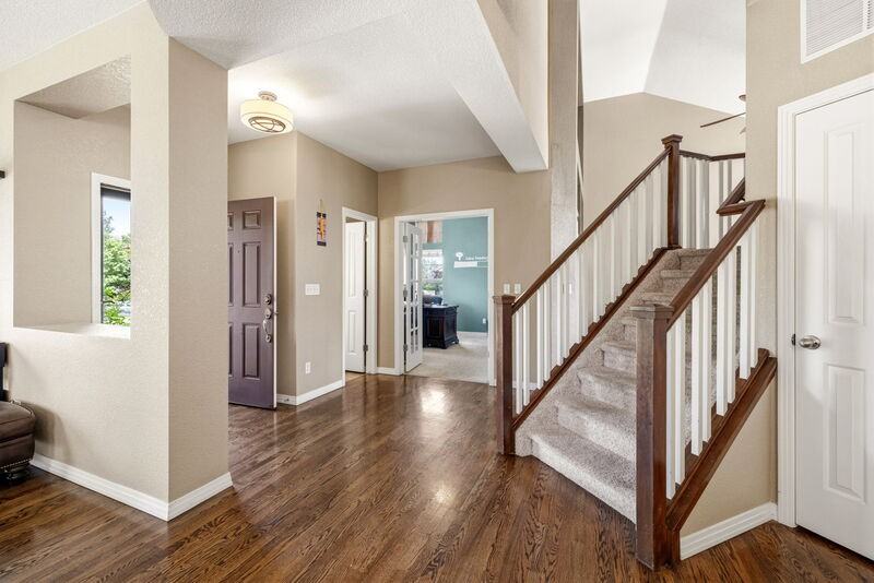 14141 Fairwind Ln - Photo 2 of 33