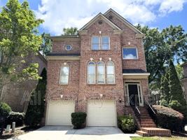 featured image of 889 Lenox Ct Ne