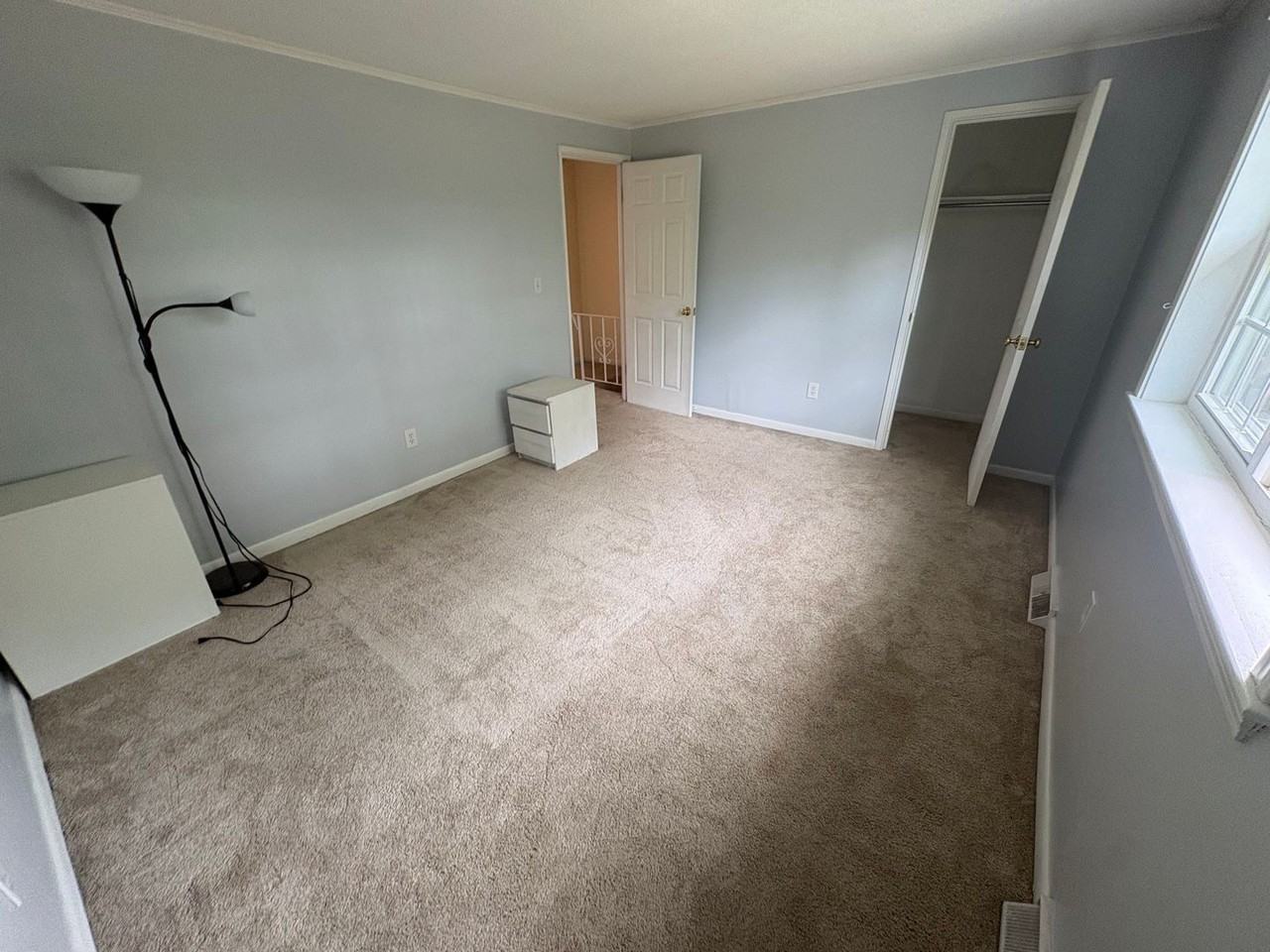 19 Hemlock Cir - Photo 5 of 20