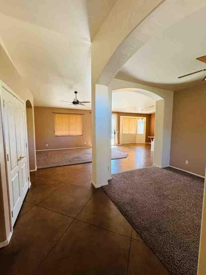 11557 N Flat Iron Dr - Photo 2 of 24