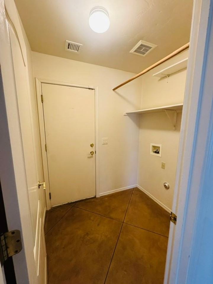 11557 N Flat Iron Dr - Photo 3 of 24