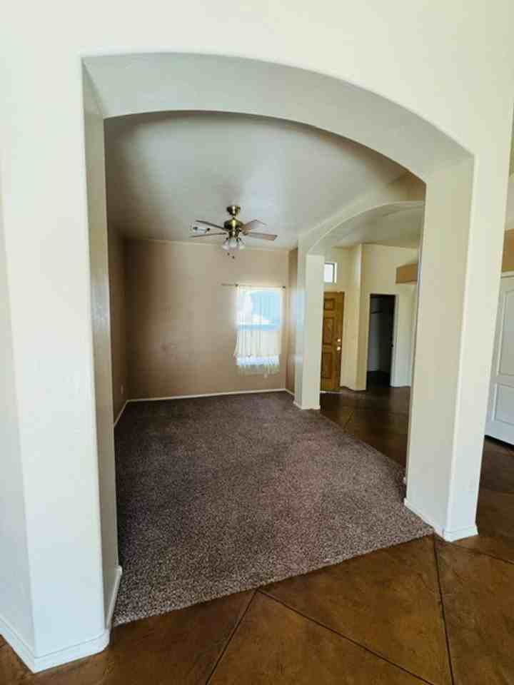 11557 N Flat Iron Dr - Photo 6 of 24