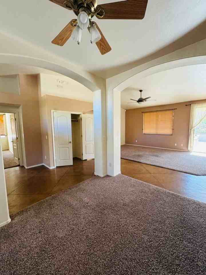 11557 N Flat Iron Dr - Photo 7 of 24
