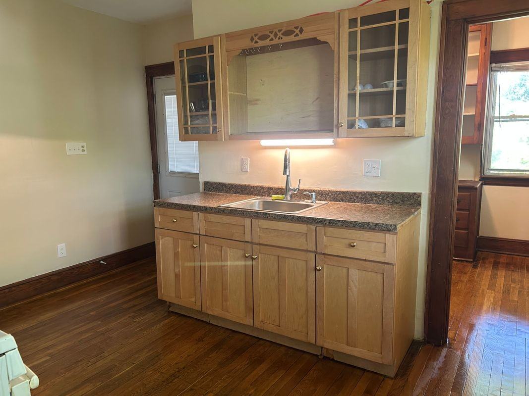 31 Melrose Ave ##2 - Photo 5 of 14