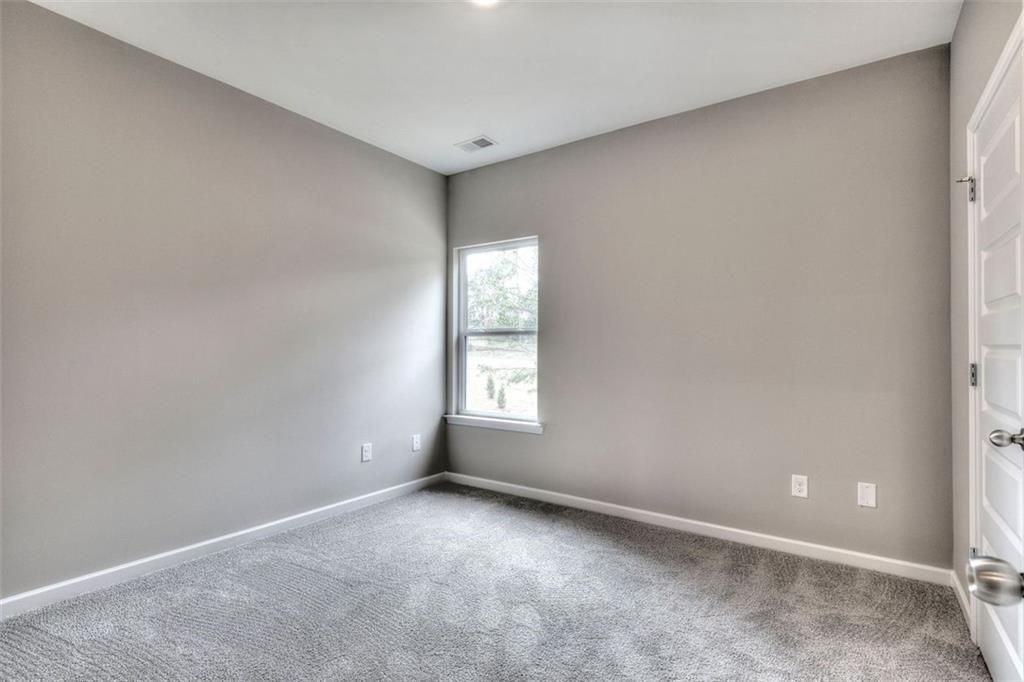 106 Belmont Ln - Photo 7 of 25