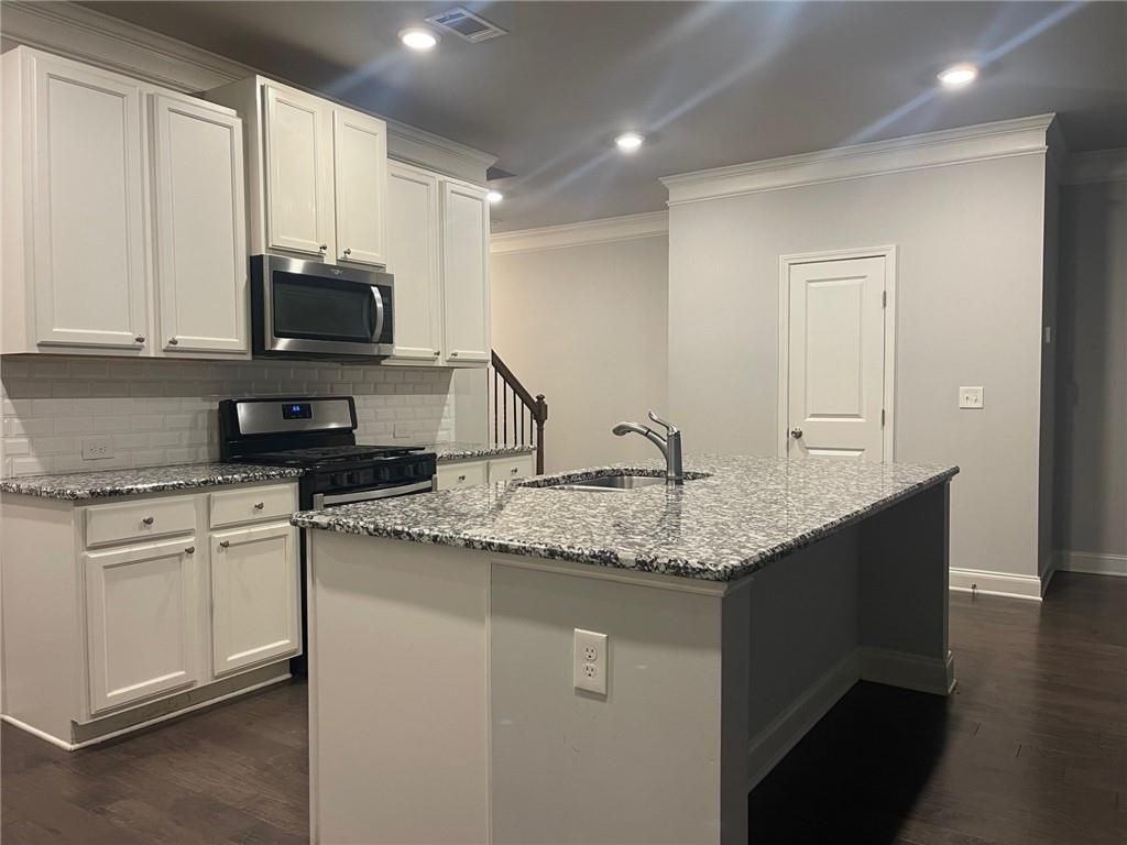 2559 Irwell Way - Photo 5 of 26