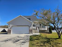 featured image of 4698 W Colander Dr