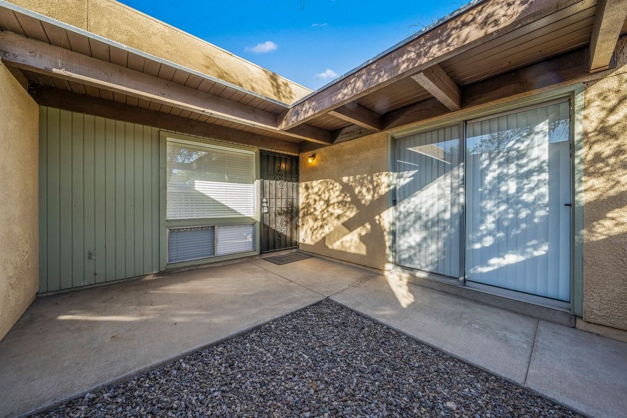 Park Town Homes - Photo 2 of 16