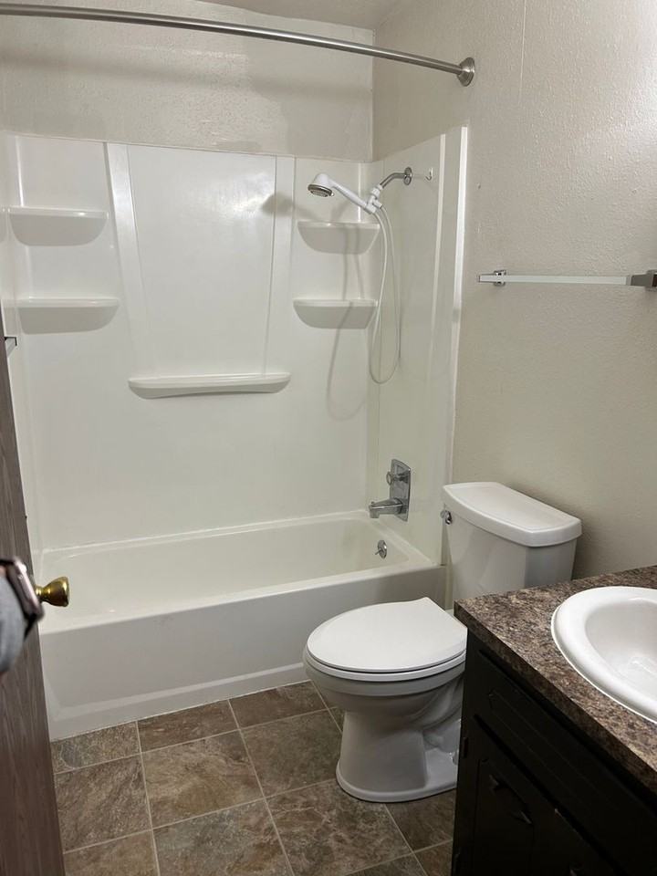Coulee Columbia View Apartments - Photo 5 of 29