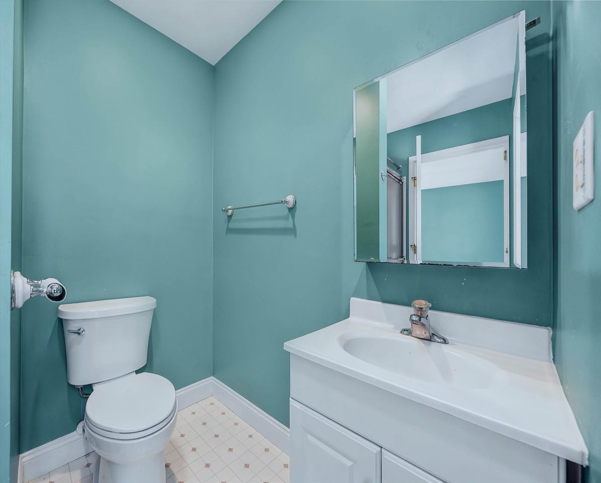 5 Comet Ct - Photo 3 of 29