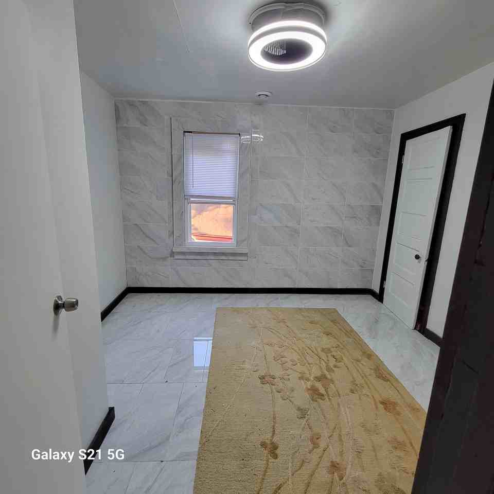 435A W Auer Ave #RAZA - Photo 5 of 17