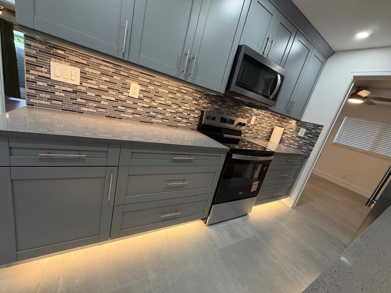 1133 Ne 16th Ave #10 - Photo 5 of 24