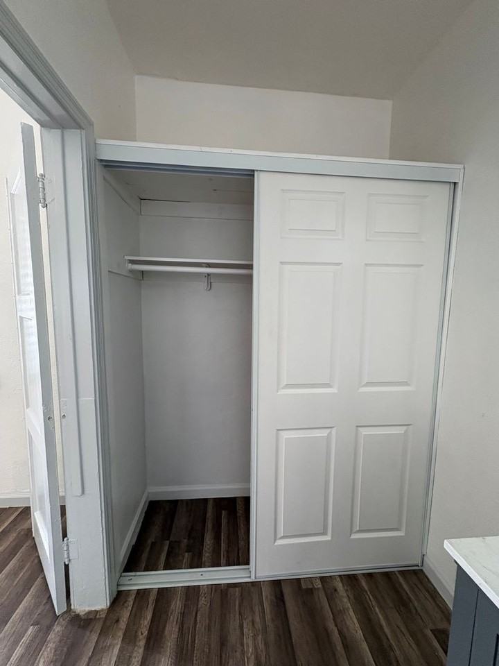 1000 Redondo Ave Apartments, Long Beach CA - Photo 5 of 20