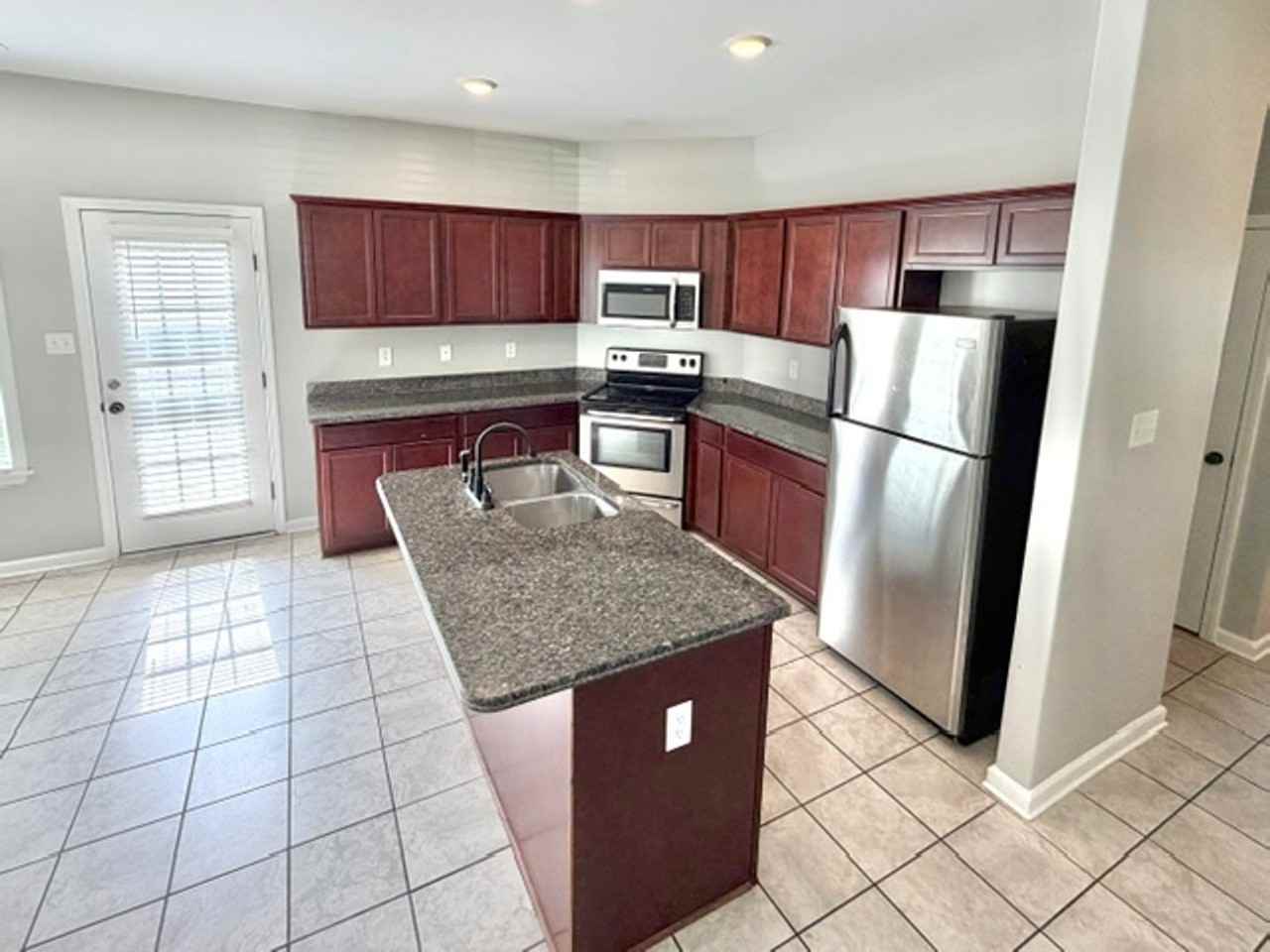 82 Clear Springs Dr - Photo 3 of 11