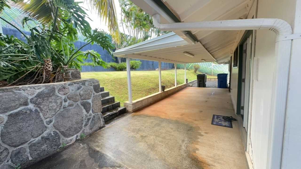 99-121-C Inea Place - Photo 2 of 17