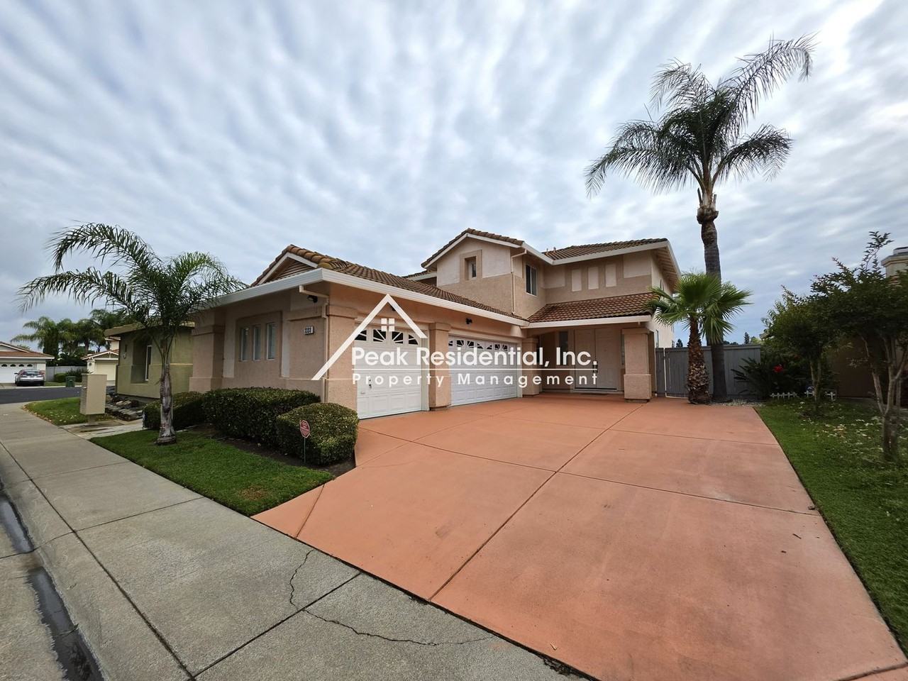 3333 E Island Ct