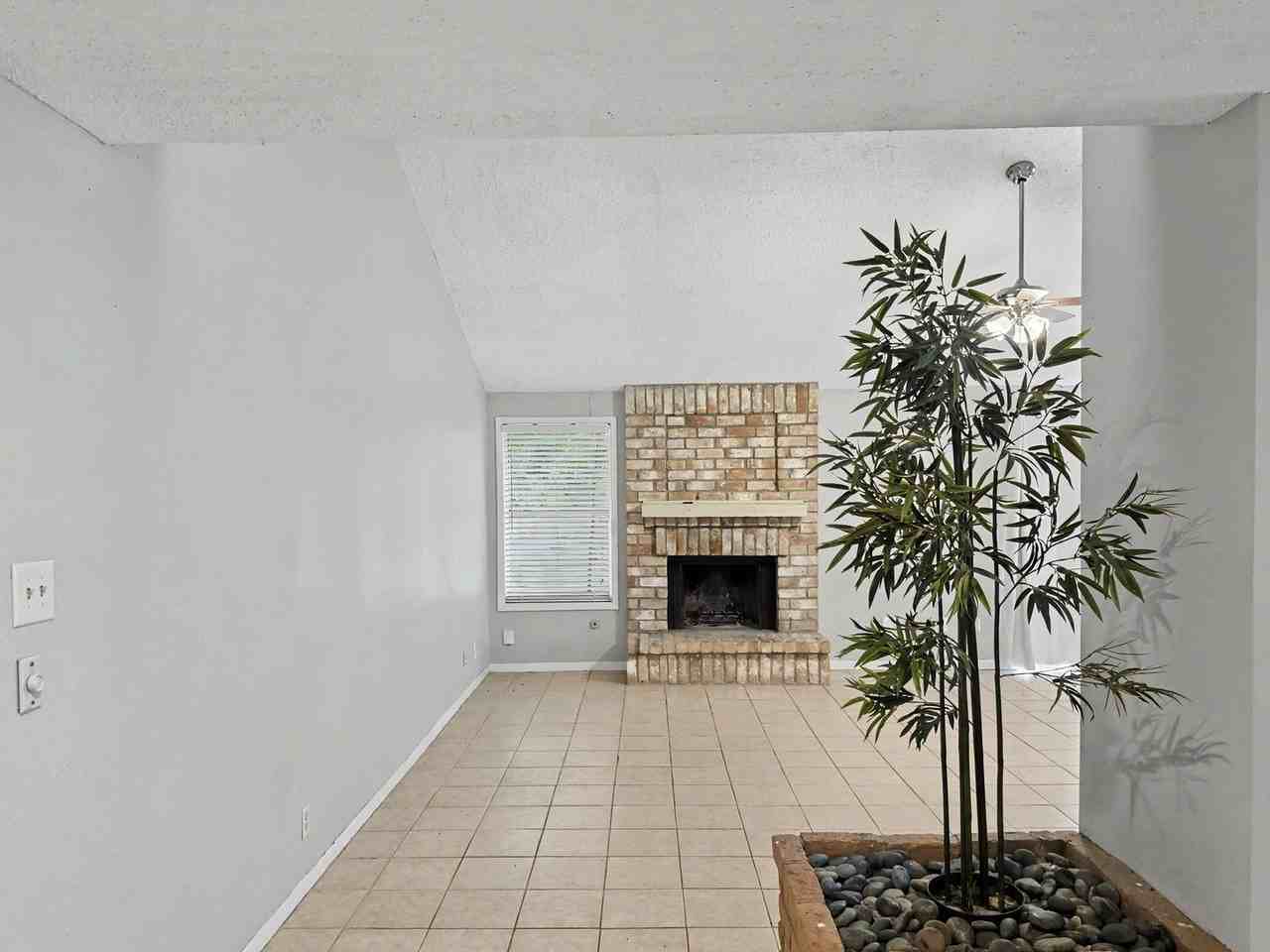 7410 Songwind Ln - Photo 2 of 20