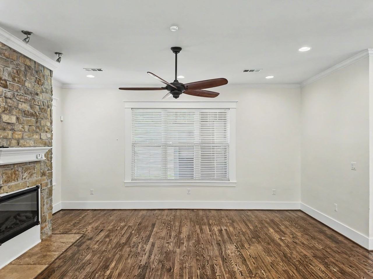 603 Archer St - Photo 6 of 42