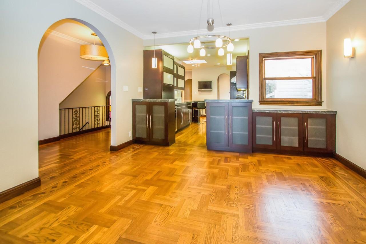 2335 Francisco St - Photo 6 of 25