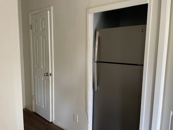 1601 Taylor Gaines St #B - Photo 5 of 11