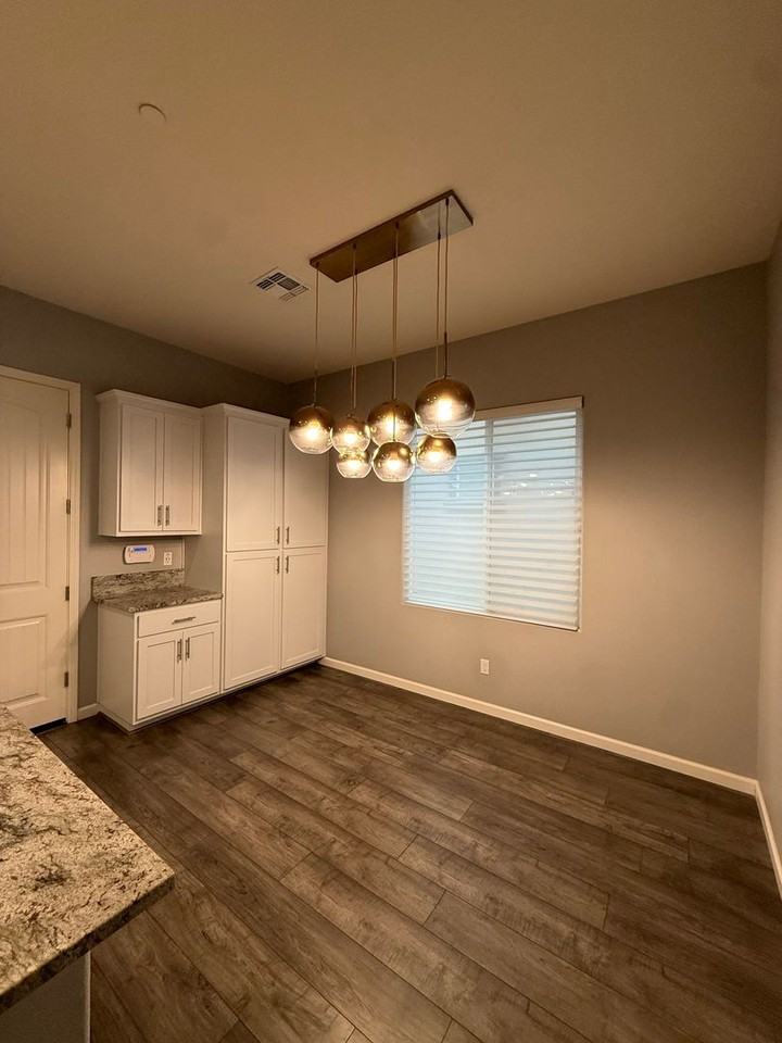 3672 Iskenderun Ave - Photo 4 of 15