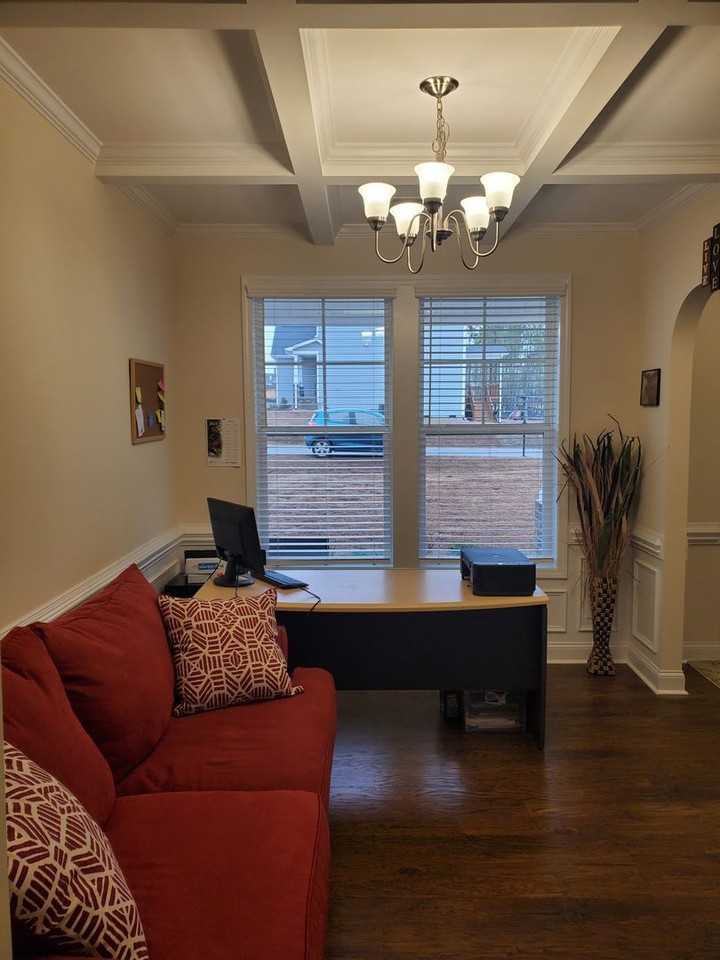 39 Bow Common Way - Photo 3 of 16