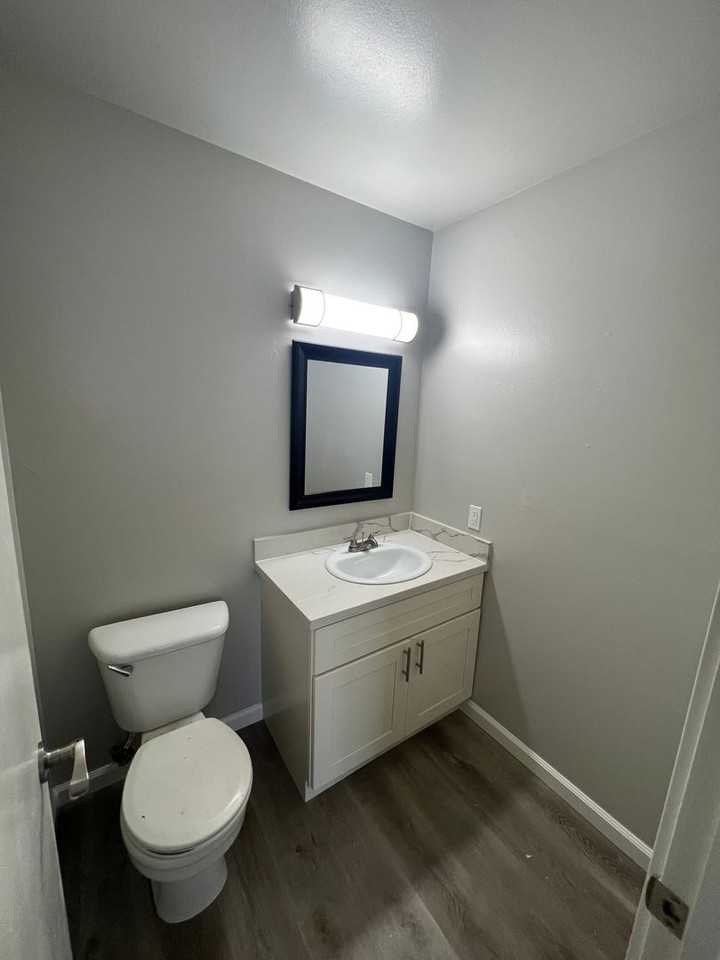 Regent Apartment Homes - Photo 6 of 18