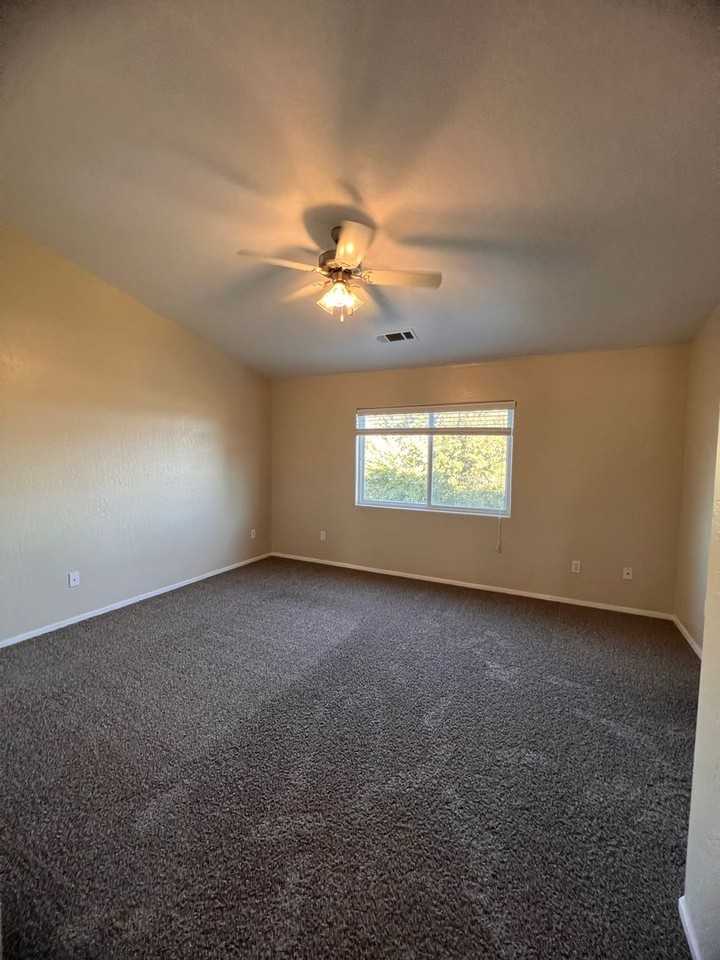 2956 Sauvignon St - Photo 7 of 14