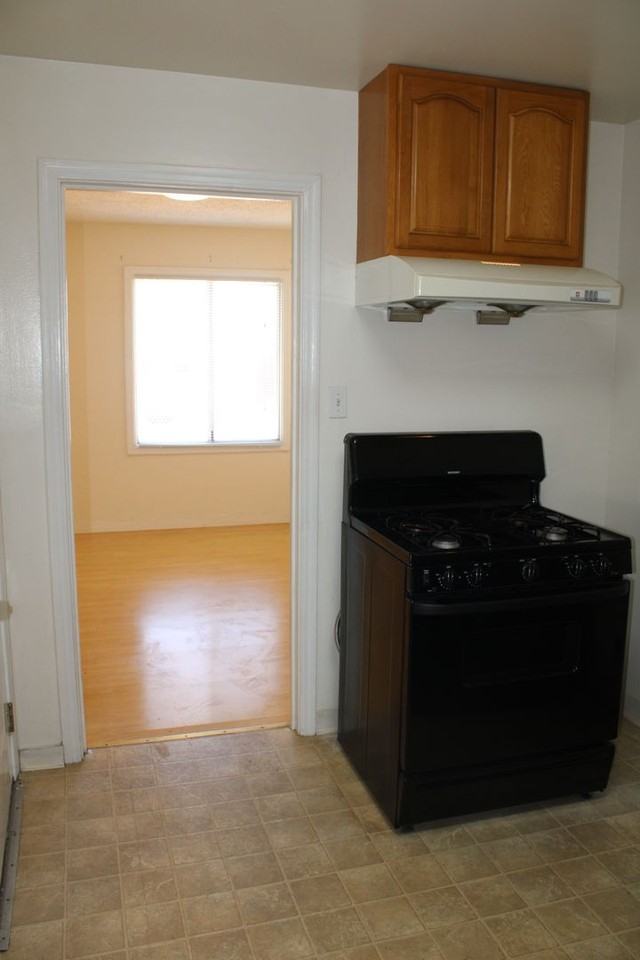 17 Lorraine Ave - Photo 6 of 22