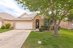 10129 Sanden Dr - Photo 1 of 1