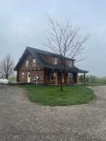 featured image of 1084 E Moody Rd