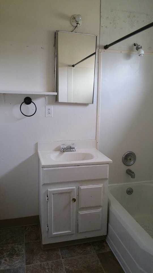 2740 E St - Photo 6 of 9