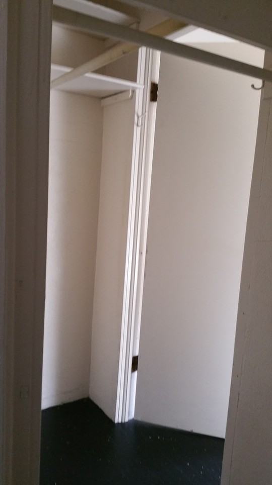 2740 E St - Photo 7 of 9