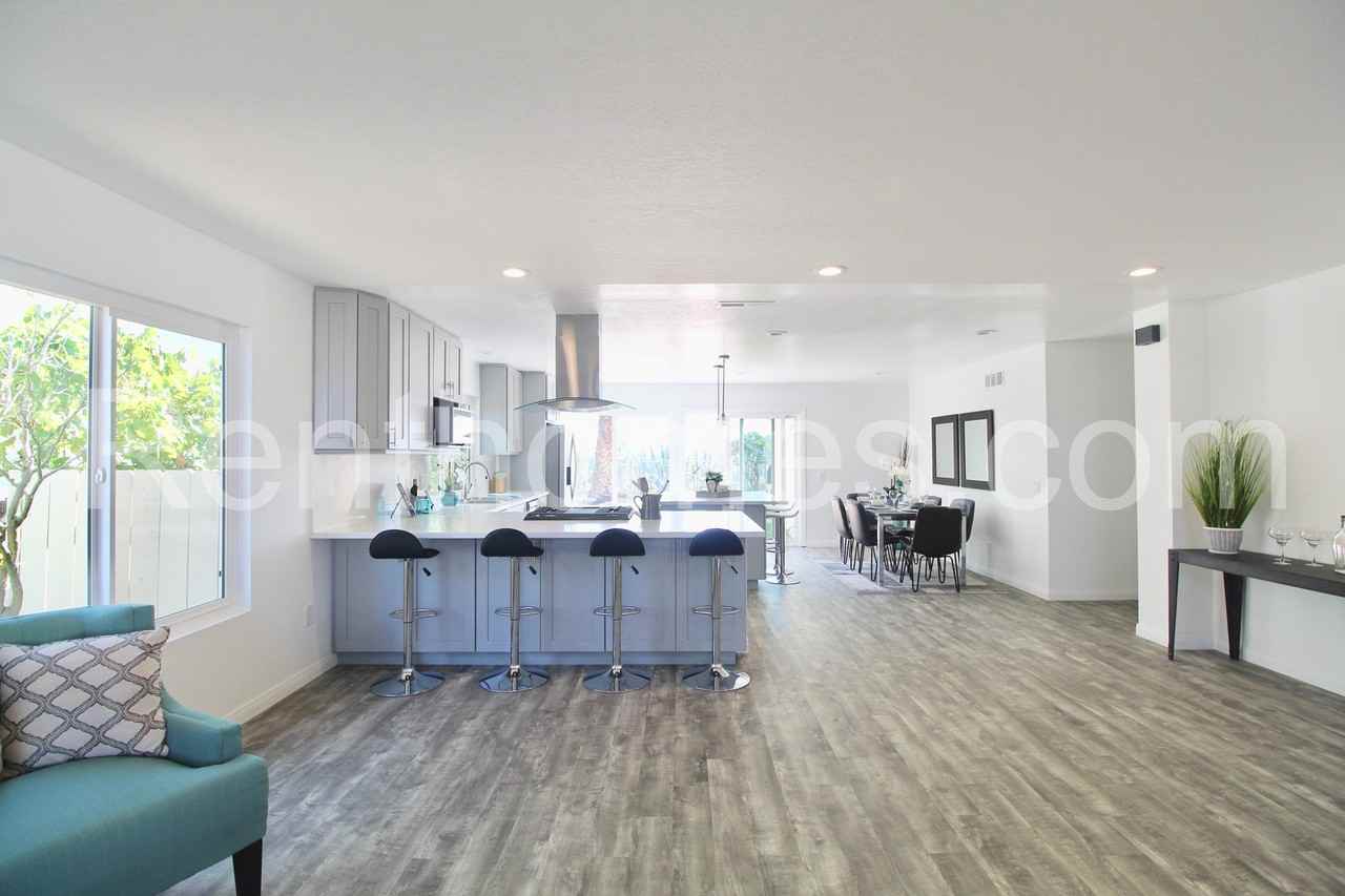 11327 Linares St - Photo 4 of 24