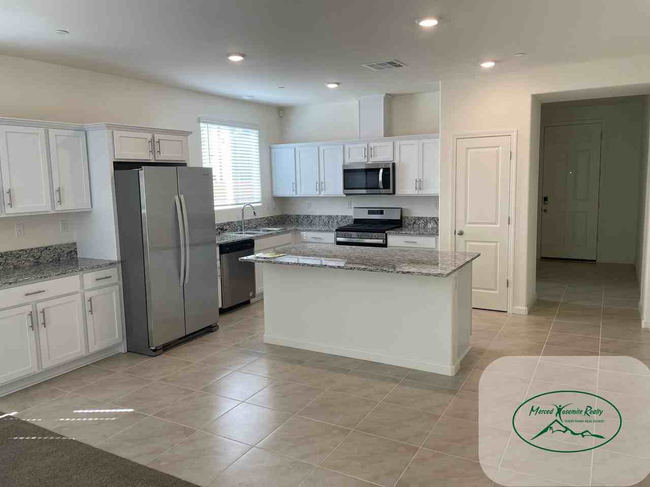 288 Shafer Ave - Photo 3 of 13