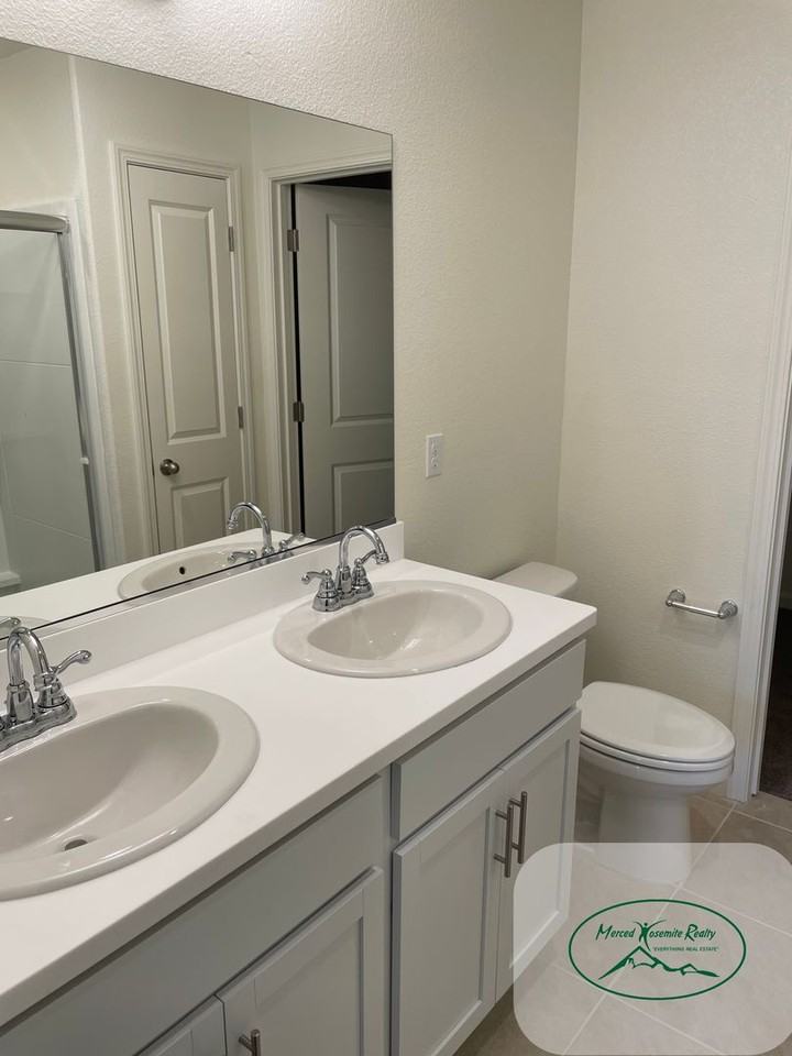 288 Shafer Ave - Photo 7 of 13