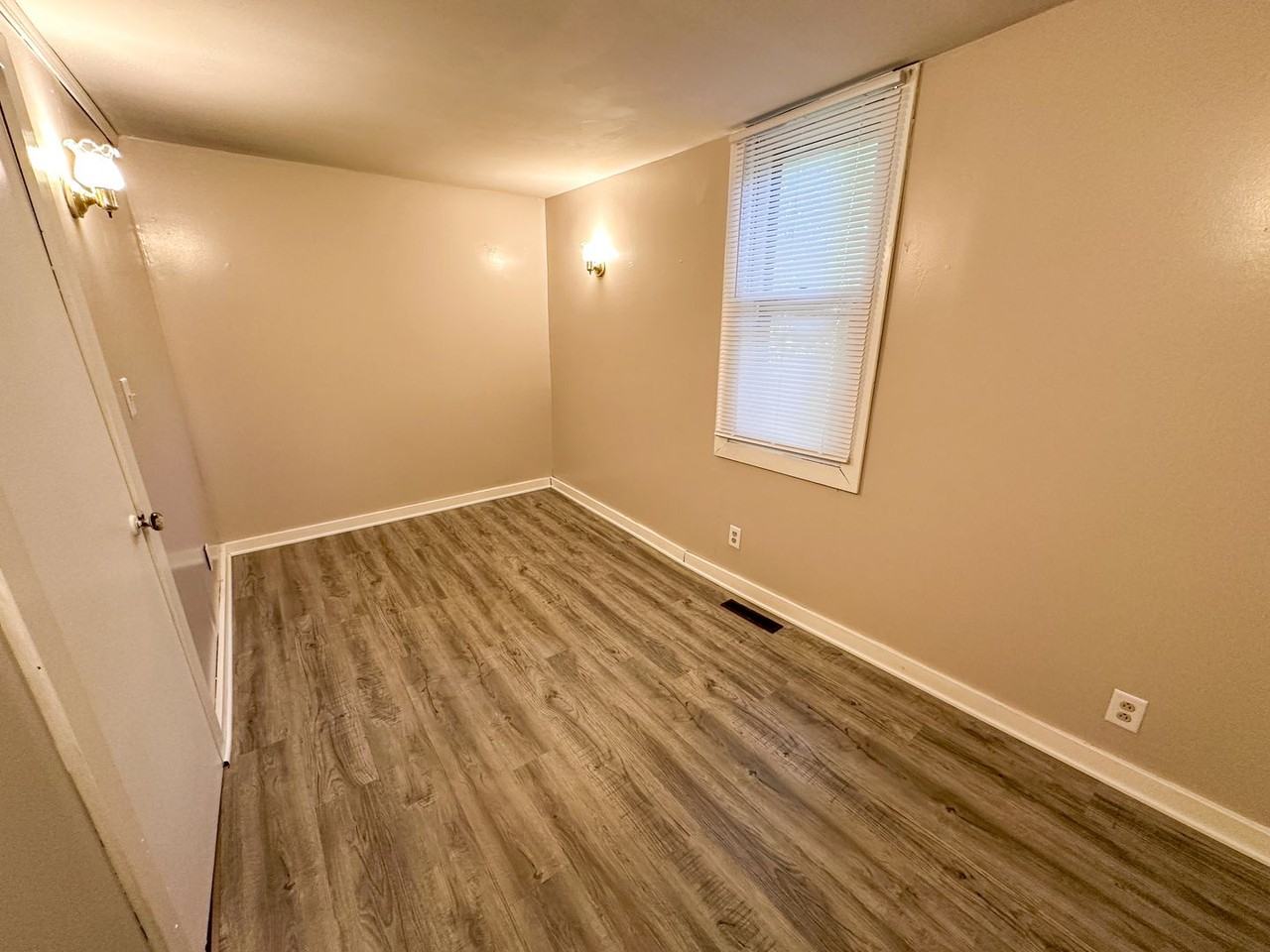 1244 Wieland Pl Nw - Photo 5 of 11