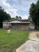 featured image of 1541 Roosevelt Ave
