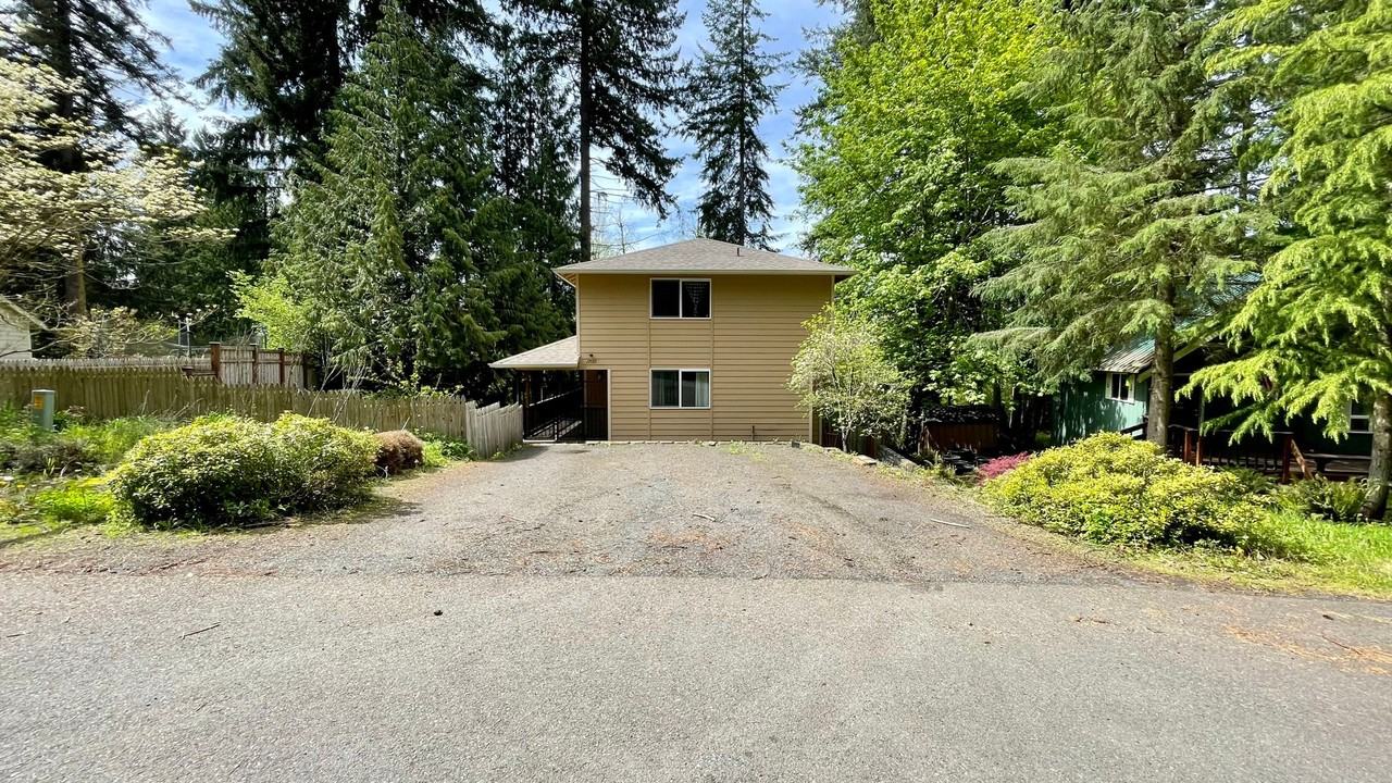 17535 Clear Lake Blvd Se - Photo 2 of 40