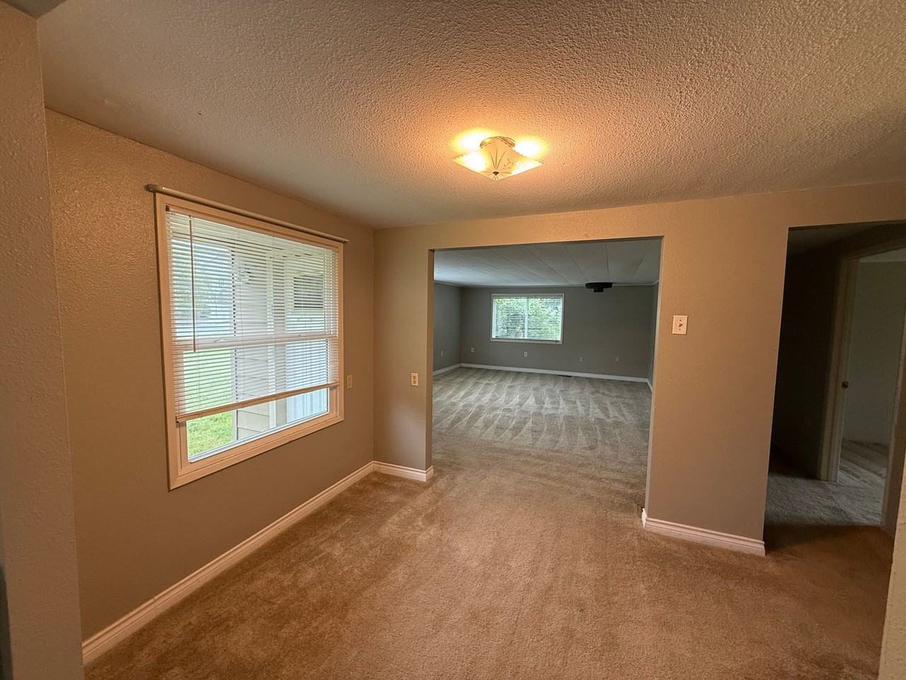 16318 48th Ave W - Photo 4 of 15