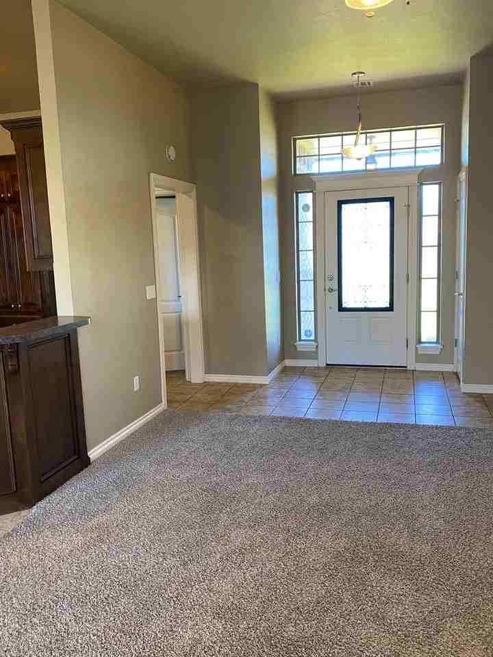 324 Madison Place Dr - Photo 4 of 23