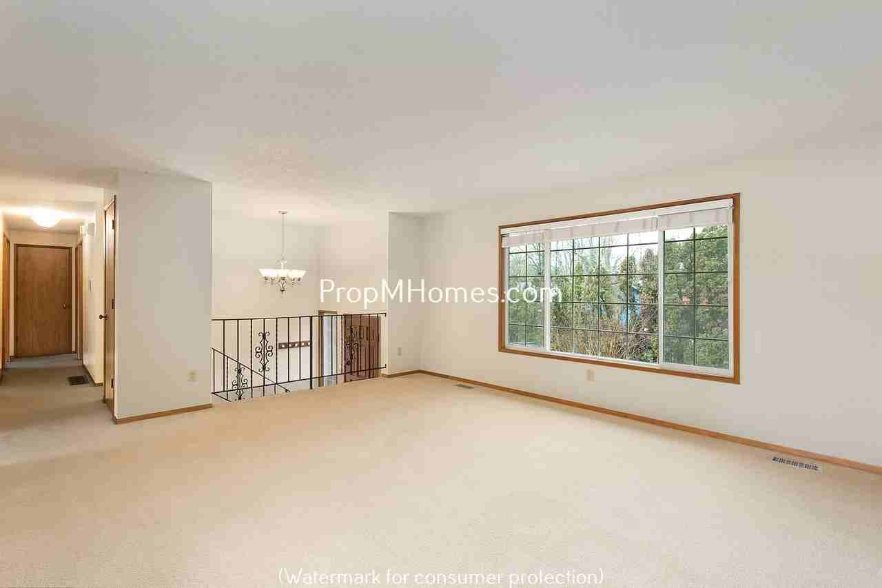 16524 Se Gordon St - Photo 2 of 31