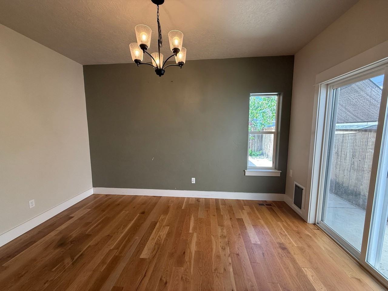 6007 S Kelso Way - Photo 3 of 17
