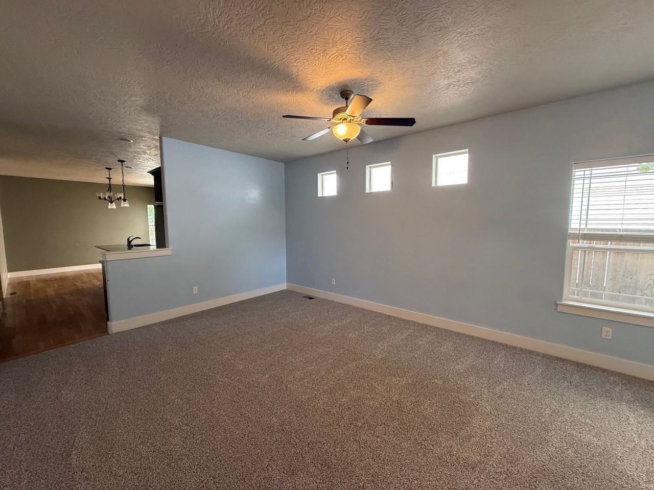 6007 S Kelso Way - Photo 4 of 17