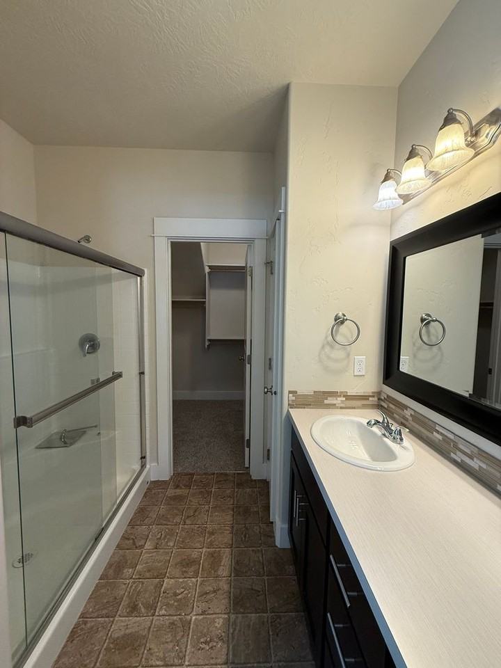 6007 S Kelso Way - Photo 7 of 17