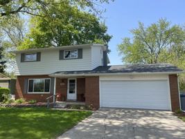 featured image of 2868 Dayton Dr