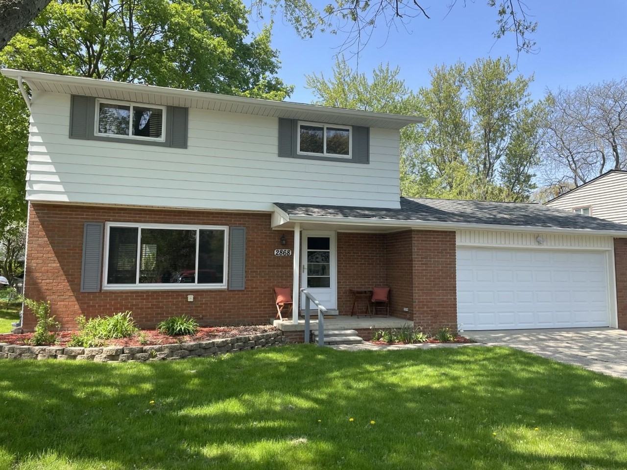 2868 Dayton Dr - Photo 2 of 17